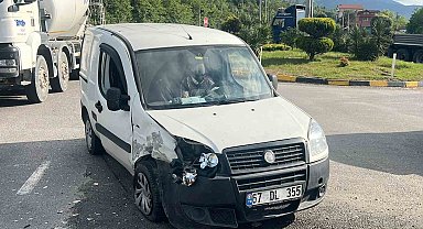Zonguldak'ta kaza anı güvenlik kamerasına yansıdı