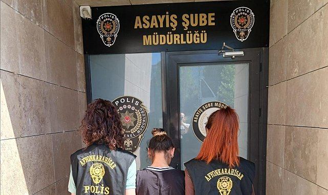 1 yıl 8 ay hapis cezası ile aranan şahıs polis takibiyle yakalandı