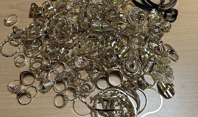 40 bin euro değerinde 4.2 kilogram altın takılar Bulgar gümrüğüne takıldı