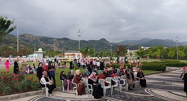 Afyonkarahisar'da 'Genç gönüllüler çocuk gönüllerle buluşuyor' projesinin kapanışı yapıldı