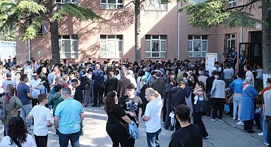Ailelerin heyecanlı LGS bekleyişi başladı