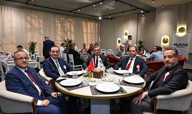 Ali Akçay: "İş dünyasının iki önemli sorunu personel ve finansa ulaşım"