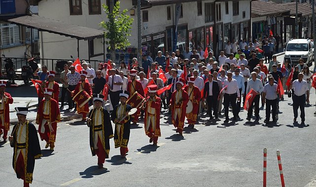Anadolu'nun ilk mitingi Niksar'da yeniden canlandı