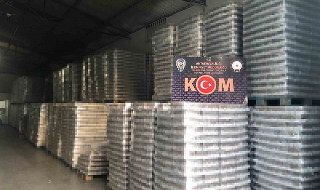 Antalya'da Cumhuriyet tarihinin en büyük miktarlı kaçak içki operasyonu