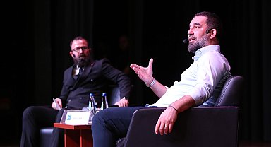 Arda Turan, PAÜ'de futbol yolculuğunu anlattı