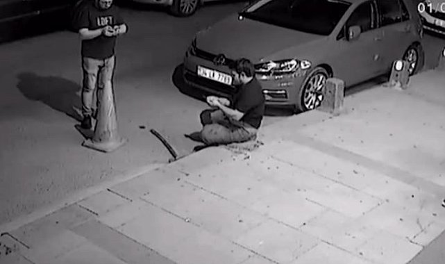 Arnavutköy'de kardeşlerin kavgası kanlı bitti: Çamaşır makinesi parası nedeniyle ağabeyini peş peşe bıçakladı