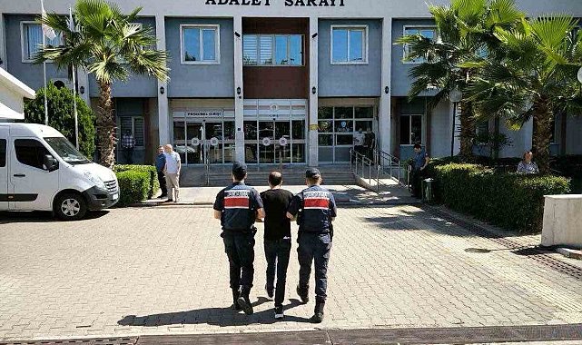 Aydın'da 14 ayrı suçtan aranan şüpheli jandarmadan kaçamadı