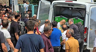 Aynı kaderi paylaşan iki arkadaş son yolculuğuna uğurlandı