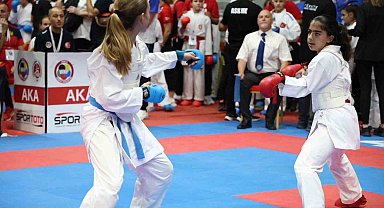 Balkan Çocuklar Karate Şampiyonası İstanbul'da başladı