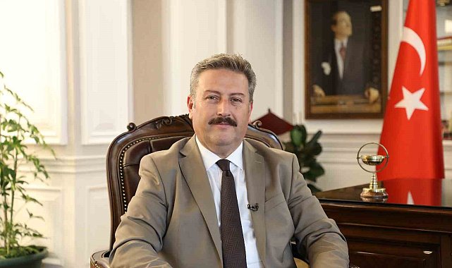 Başkan Palancıoğlu'ndan Kurban Bayramı ve Babalar Günü mesajı