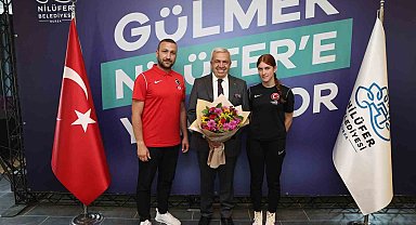Başkan Şadi Özdemir bir günde bin 400 kişiyi ağırladı