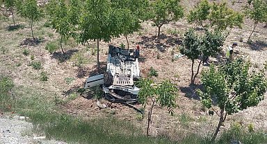 Bilecik'te otomobil şarampole uçtu, 3 kişi yaralandı