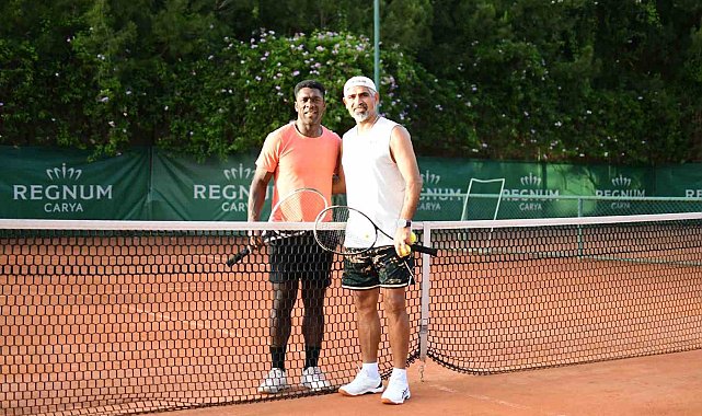 Bodrum Futbol Kulübü Teknik Direktörü Taşdemir, Seedorf'u teniste mağlup etti