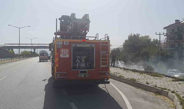 Burdur'da evinin yanında çıkan yangına müdahale ederken kalp krizi geçirip hayatını kaybetti