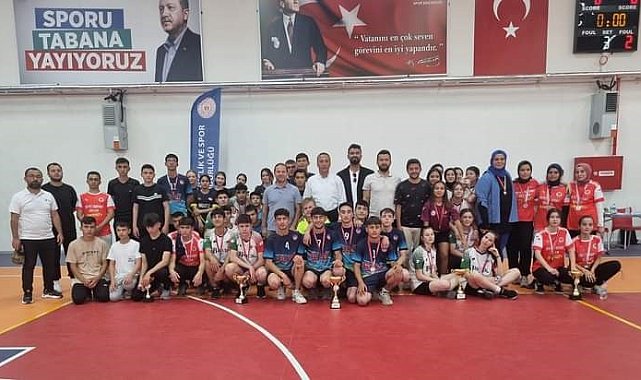 Çal Okul Sporları Voleybol Turnuvası Bekilli'de gerçekleşti