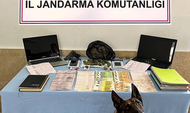 Çok sayıda senet ve tapuyla yakalanan 2 tefeci tutuklandı