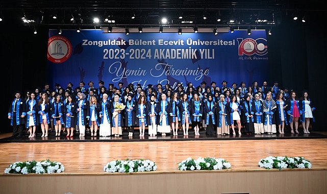 Diş Hekimliği Fakültesi mezunları için yemin töreni düzenlendi