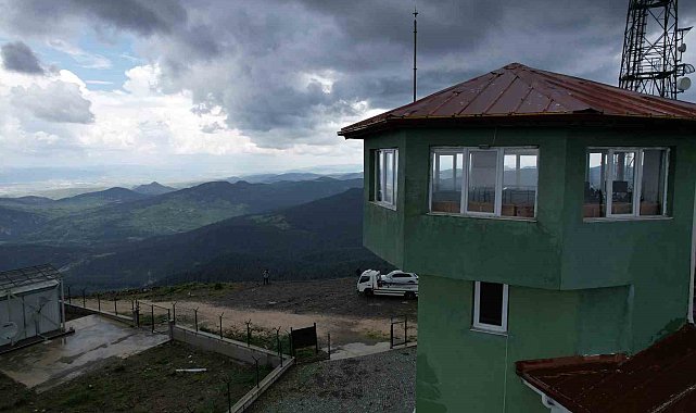 Duman avcıları 2 bin rakımda yangın nöbetinde
