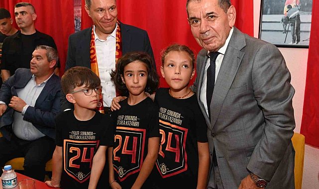 Dursun Özbek: "Milli takımın morale ihtiyacı var"