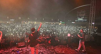 İkilem, Gül Festivali'nde Ispartalılara unutulmaz gece yaşattı