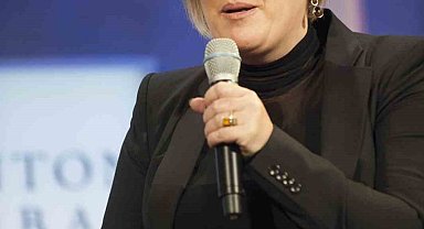 İzlanda'nın yeni Cumhurbaşkanı Halla Tomasdottir oldu