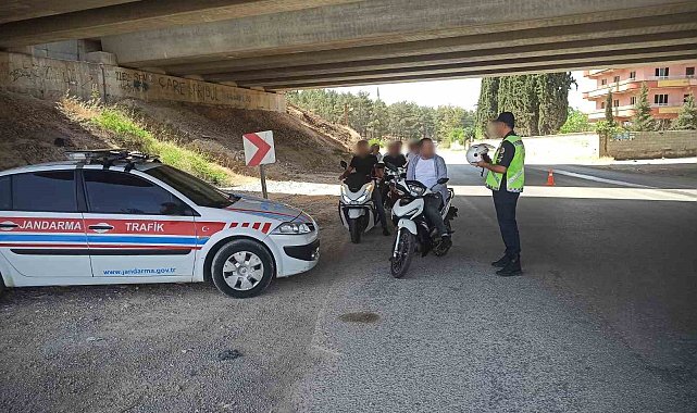 Jandarmadan motosiklet sürücülerine denetim
