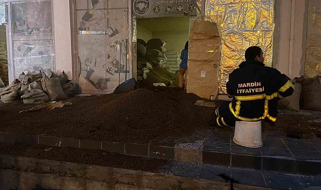 Kahve imalat deposunda korkutan yangın