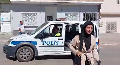 Kimliğini unutan öğrencinin yardımına polis koştu
