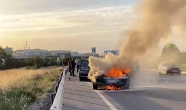 Konya'da otomobil alev alev yandı