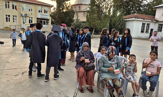 Köyceğiz Yangı İlk ve Ortaokulu'nda mezuniyet töreni yapıldı