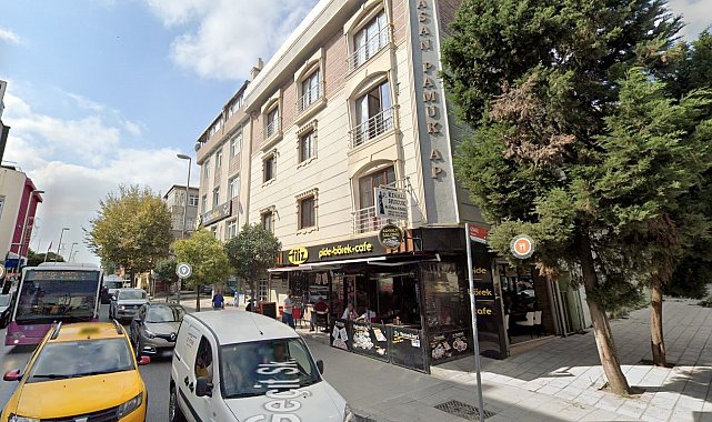 Küçükçekmece'de çöken 3 katlı binanın eski fotoğrafları ortaya çıktı