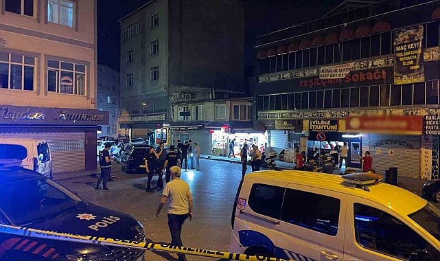 Küçükçekmece'de silahlı saldırı: 1'i ağır 2 yaralı