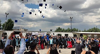 Kulu MYO'da mezuniyet heyecanı