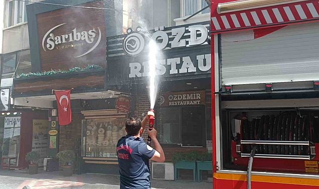 Lokantadaki baca yangını korkuttu