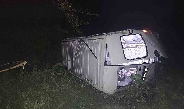 Malkara'da otomobil ile minibüs çarpıştı: 15 yaralı