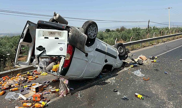 Manisa'da iki araç çarpıştı: 1 ölü, 5 yaralı