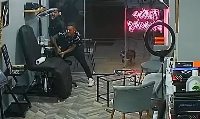 Marmaris'te dövmecilerin kavgası kanlı bitti, saldırı anı kamerada