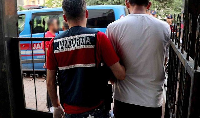 Mersin'de DEAŞ operasyonu: 3 gözaltı