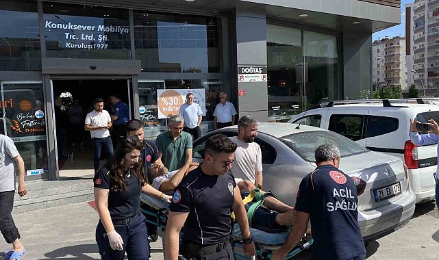 Motor kurye ile mobilya firması çalışanları arasında silahlı kavga: 5 yaralı