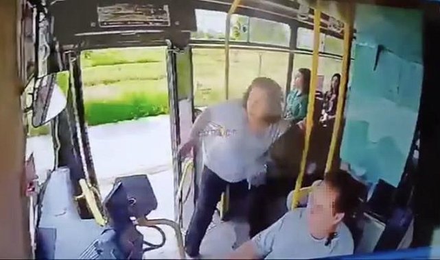 Otobüsün kapısını açık bıraktığı için kadının ölümüne neden olan sürücüden inanılmaz savunma