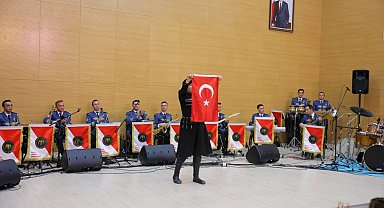 Polis Bandosu Bayburt'ta konser verdi
