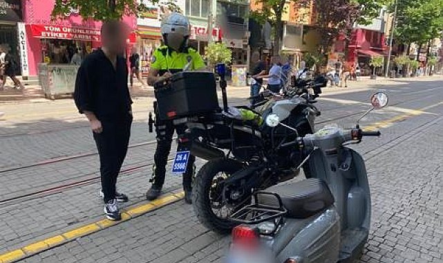 Polis trafiğe kapalı bölgelerde denetimlerini sürdürüyor