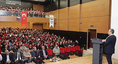 Rektör Prof. Dr. Altun, Kayseri Lisesi'nde öğrenciler ile bir araya geldi