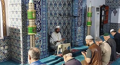 Sabah namazında Filistin için dualar edildi