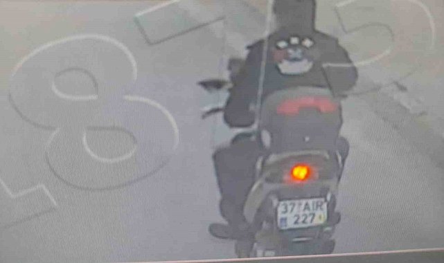 Sahte plaka ile kullanılan motosiklet trafikten men edildi