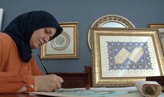 Sanatçı Naciye Temerit: "Tezhip; el yazmalarının altınla bezendiği bir Osmanlı saray sanatıdır"