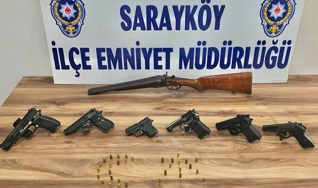 Sarayköy'de silah ticareti yapan 2 şüpheli yakalandı