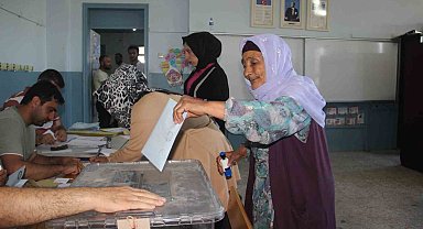 Seçimlerin yenilendiği Hilvan'da oy kullanma işlemi başladı