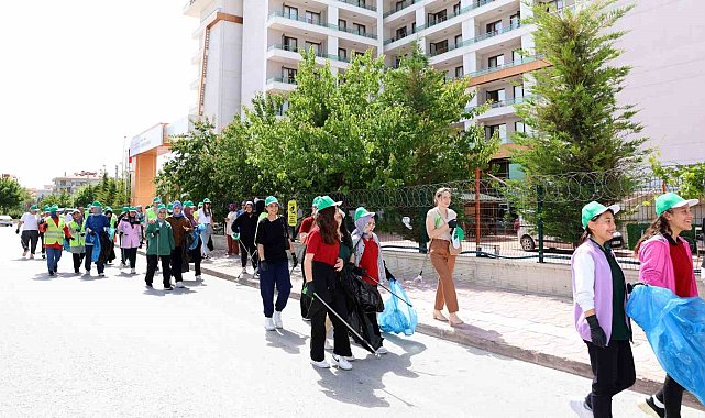 Selçuklu Belediyesi'nden Çevre Haftası'nda temizlik etkinliği