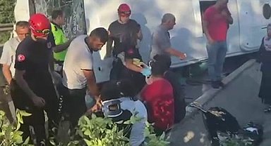 Servis aracı kaza yaptı: 1 ölü, 7 yaralı